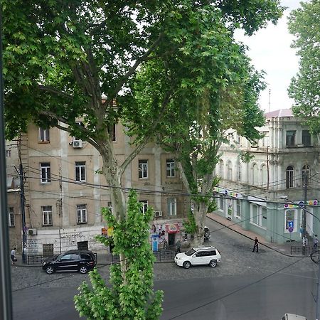 Freedom Square Apart Hotel Tbilisi Buitenkant foto