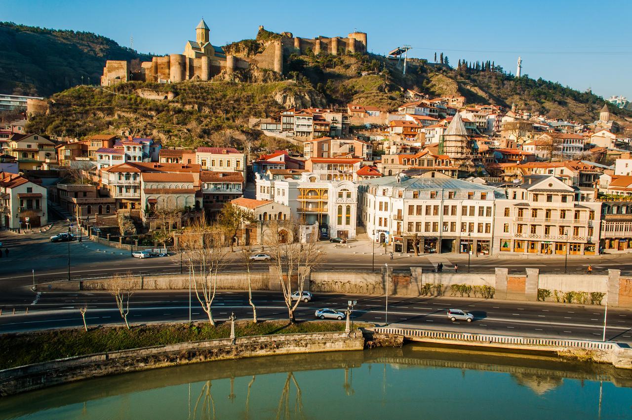 Freedom Square Apart Hotel Tbilisi Buitenkant foto