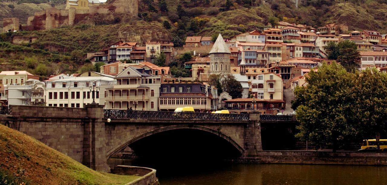 Freedom Square Apart Hotel Tbilisi Buitenkant foto