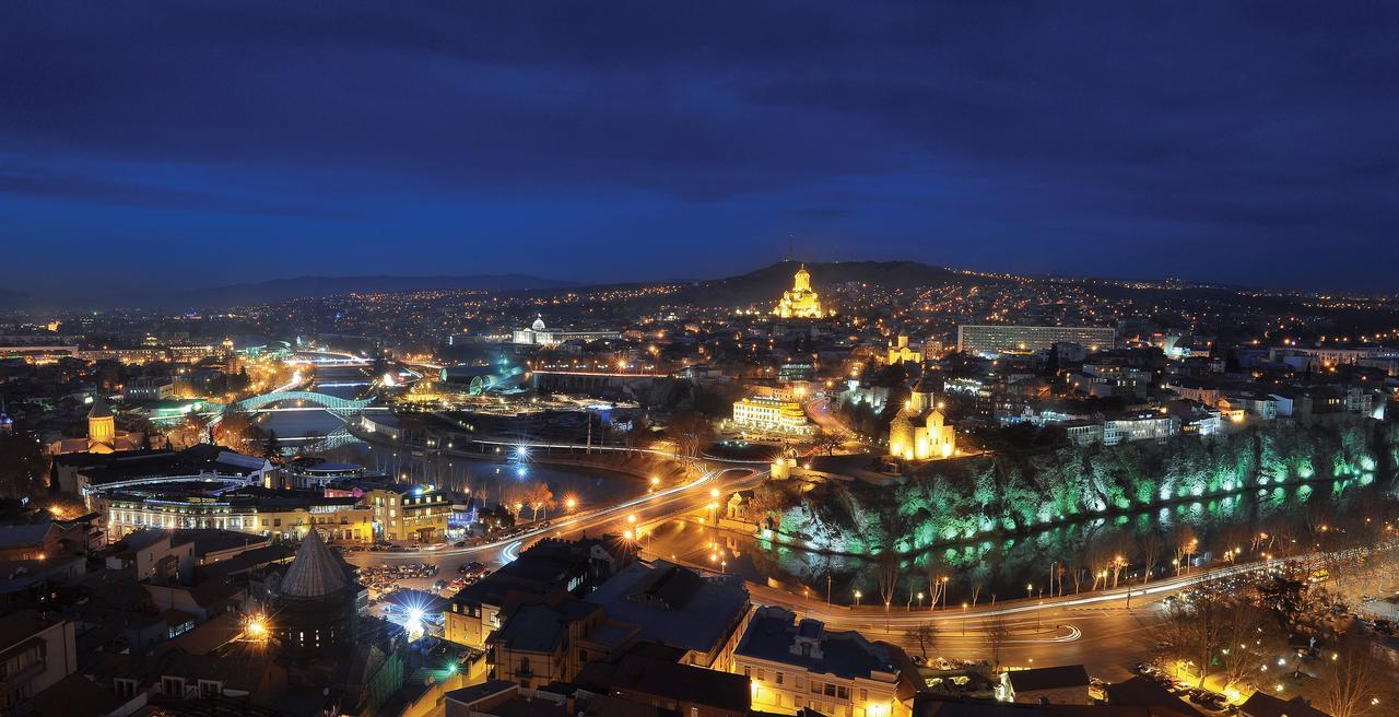 Freedom Square Apart Hotel Tbilisi Buitenkant foto